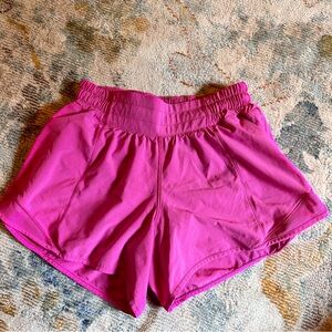 Lululemon Hotty Hot shorts